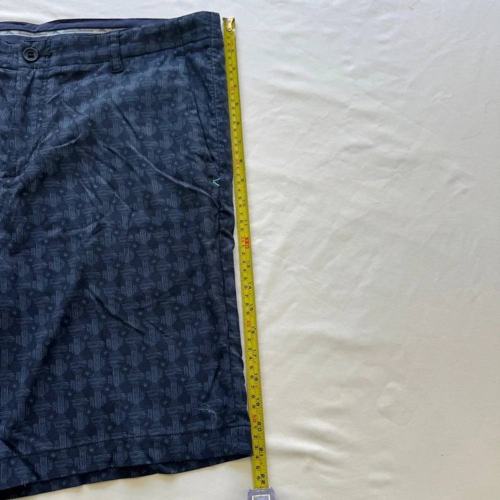 Tommy Bahama Shorts Men's 36 Tech & Caicos Navy Pattern Golf Performance Shorts